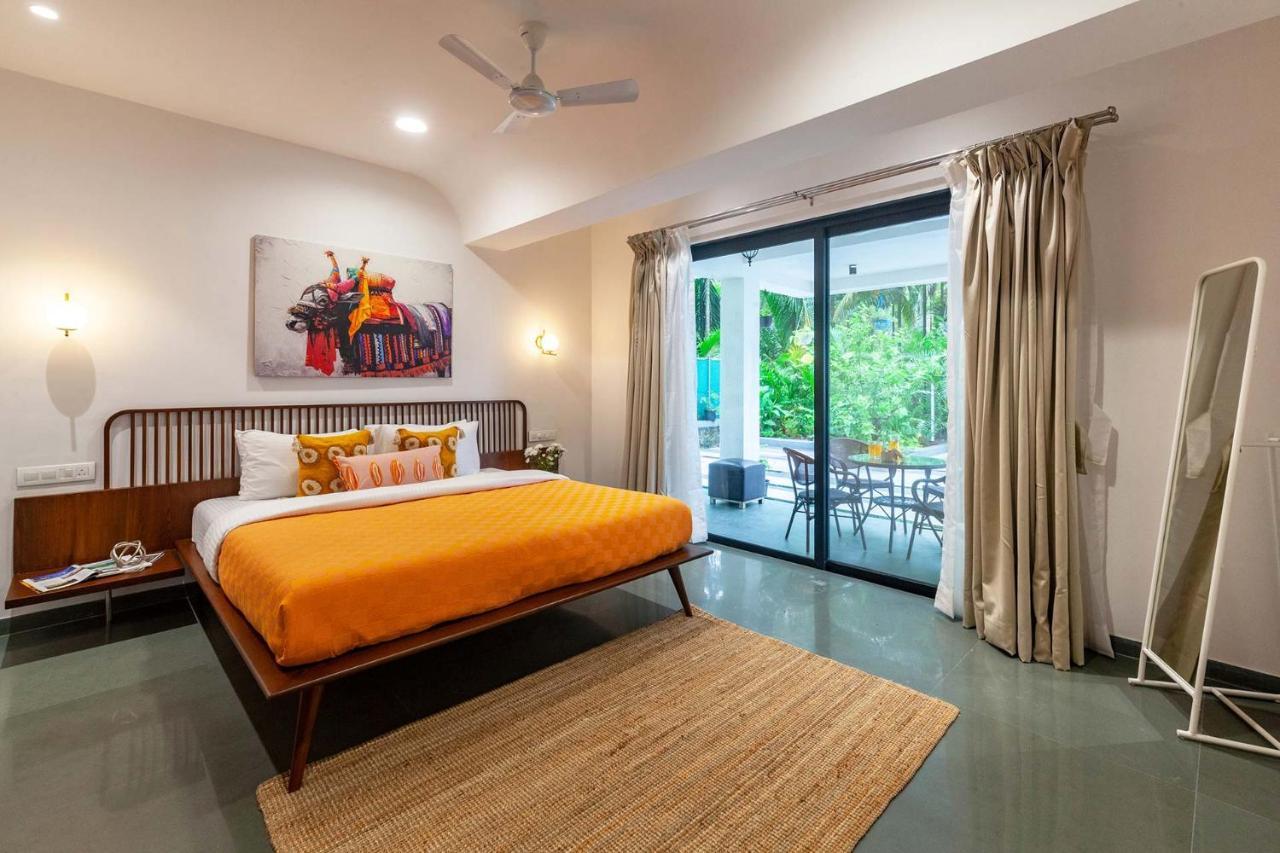 Villa Sereno By Stayvista - An Elegant And Entertaining Retreat Featuring A Swimming Pool, Outdoor Jacuzzi, Modern Interiors, And A Snooker Table Alībāg Exterior foto